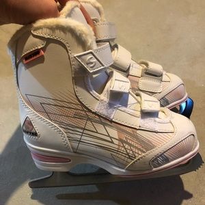 Girls ice skates size 13Y